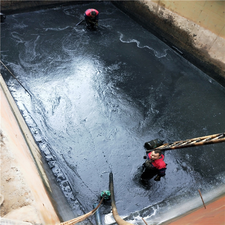 卫辉废水池清理